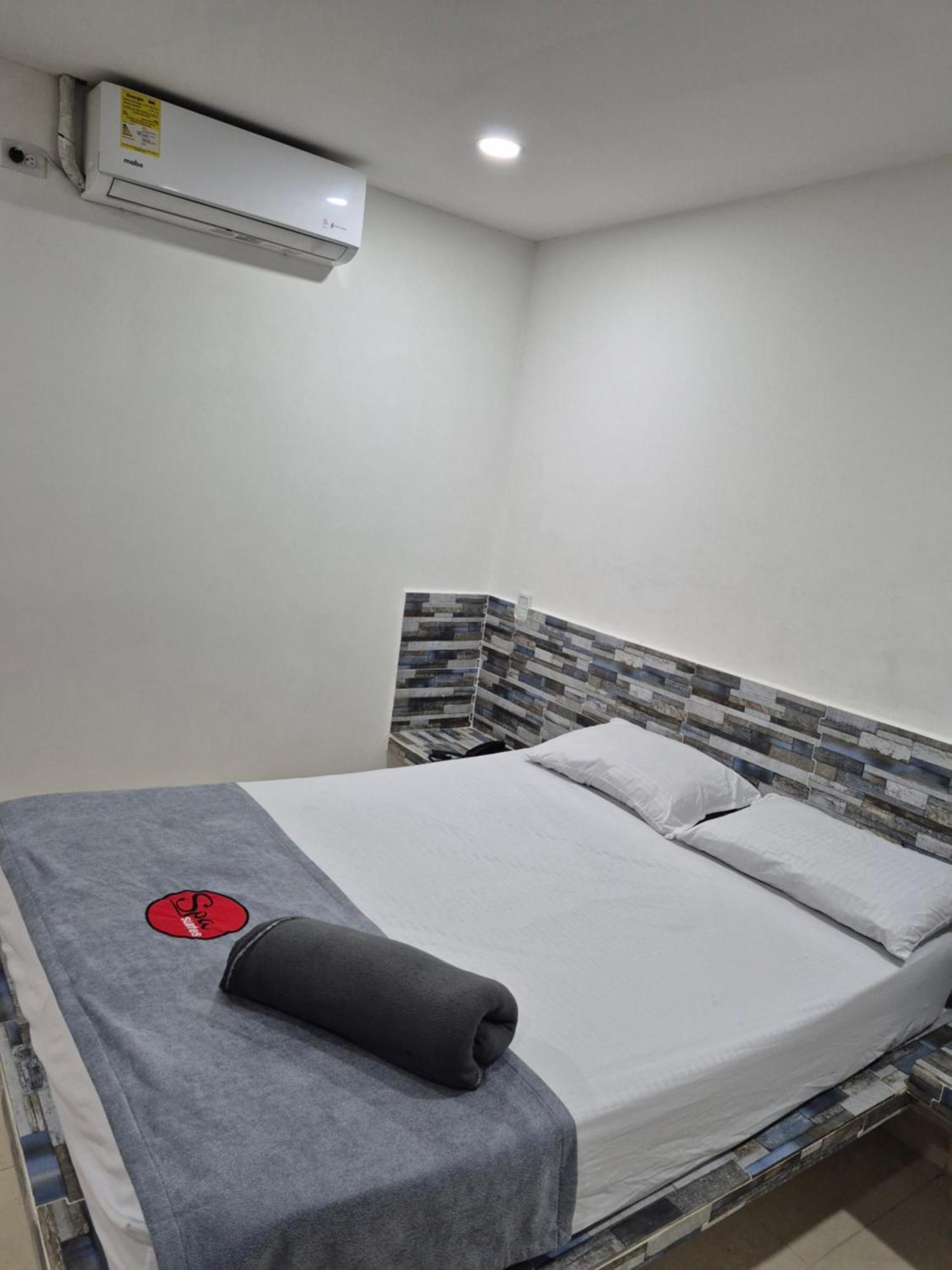 Hotel Spa Laureles Medellín Extérieur photo